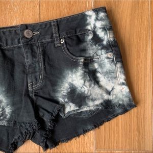 Cute Tie-Dye American Eagle Shorts